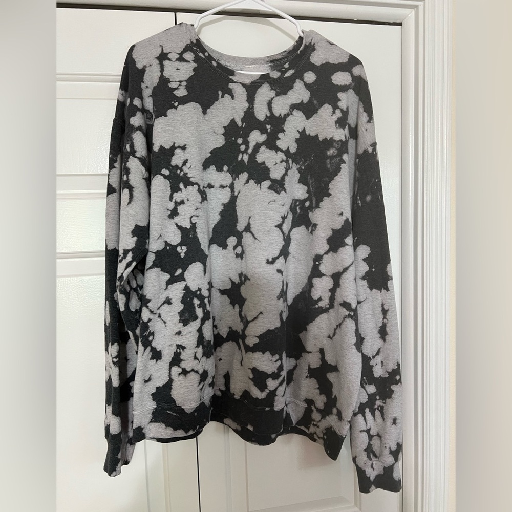 Urban Outfitters Sweatshirt